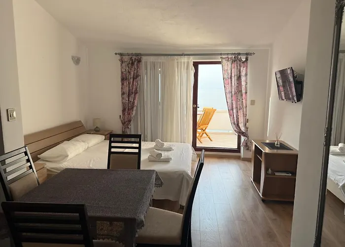 Apartament Paula *