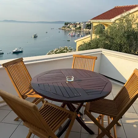 Paula Apartamento Trogir